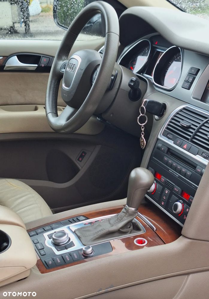 Audi Q7 3.0 TDI Quattro Tiptronic - 25