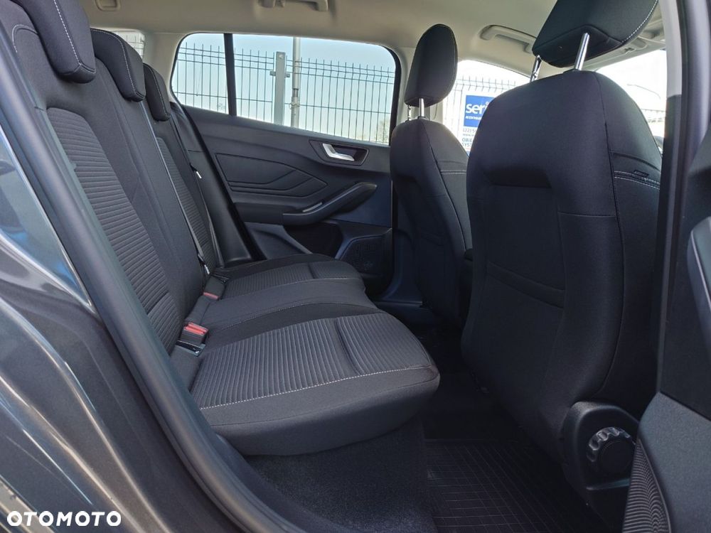 Ford Focus - 28