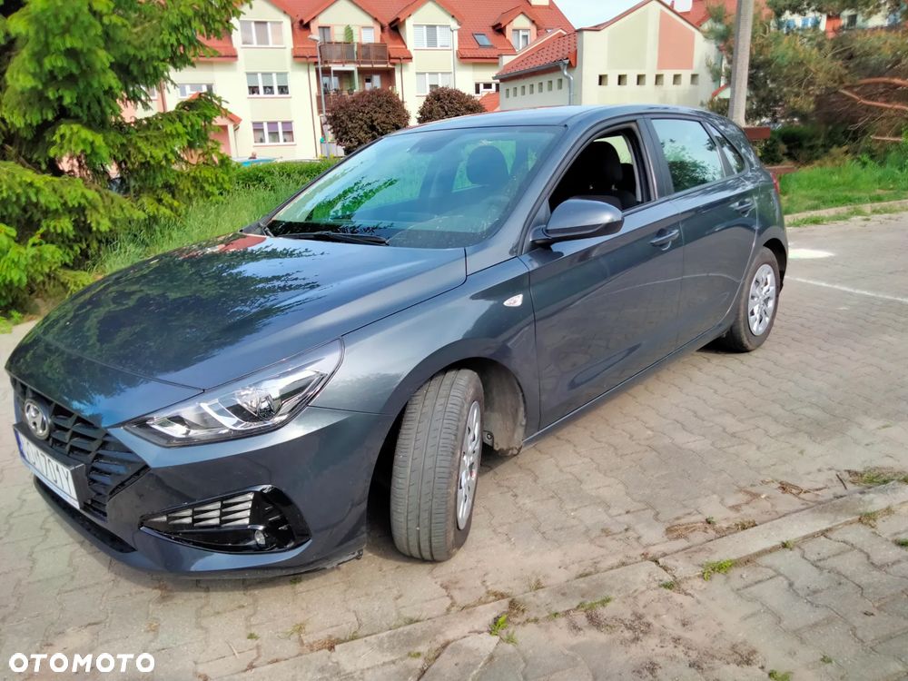 Hyundai i30 1.5 DPI Classic + - 18