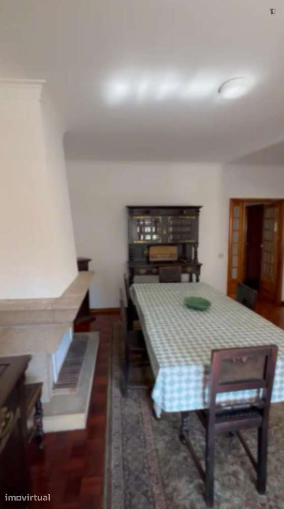 Quarto - localizado em Paranhos Porto - Grande imagem: 4/12