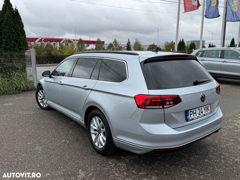 Volkswagen Passat Variant 2.0 TDI SCR DSG Business - 5