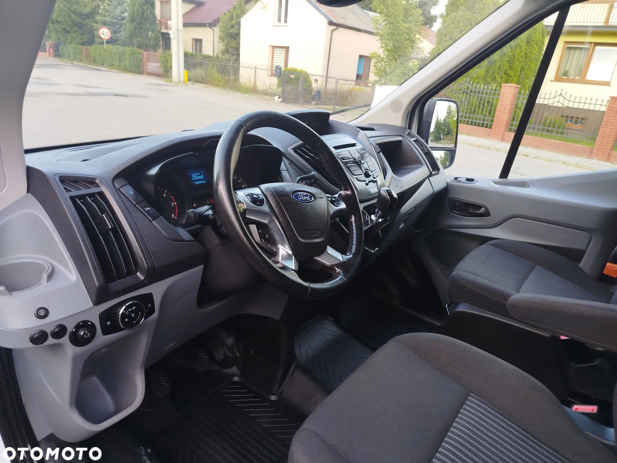 Ford Transit L2H2 ŚREDNIAK KLIMA 2.0TDCI - 24
