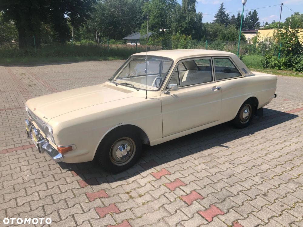 Ford Taunus - 13