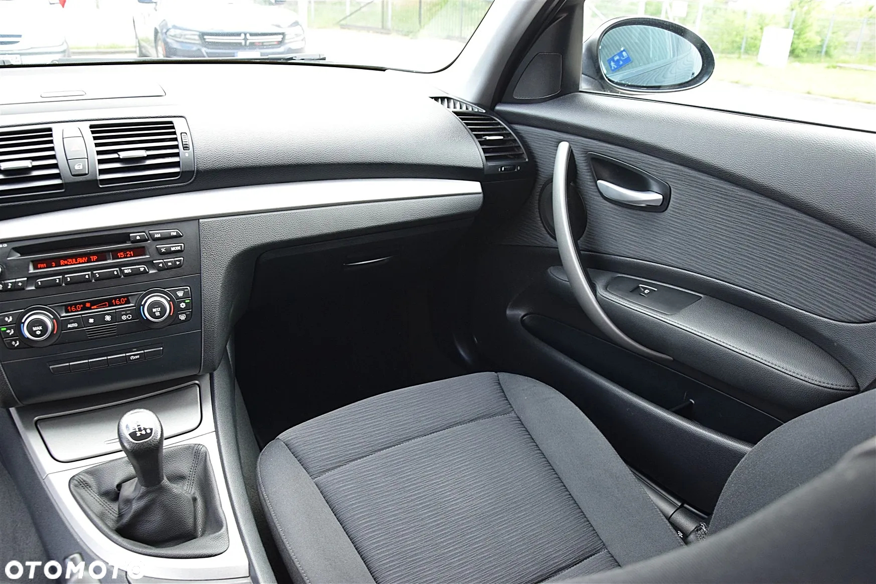 BMW Seria 1 118d - 22