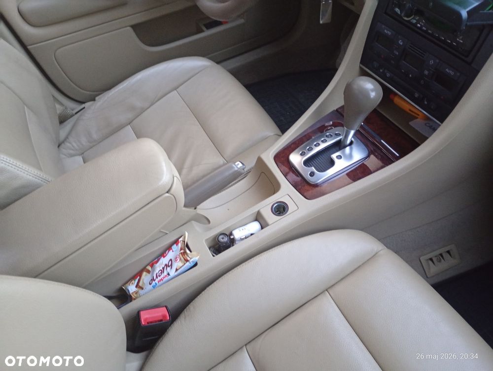 Audi A4 Limousine - 7