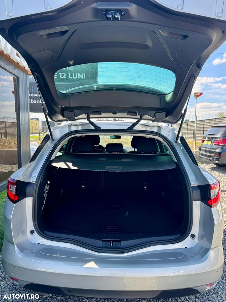 Renault Megane TCe 140 GPF LIMITED - 34