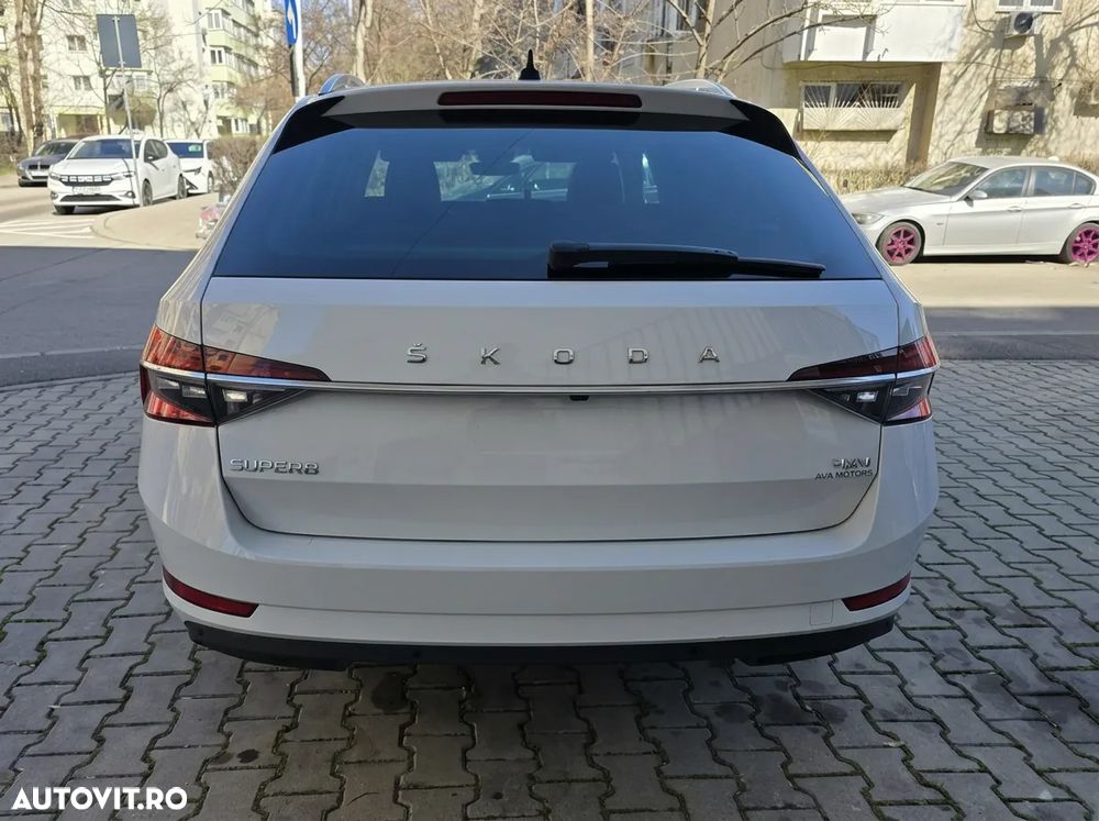 Skoda Superb 2.0 TDI 4X4 DSG Style - 5