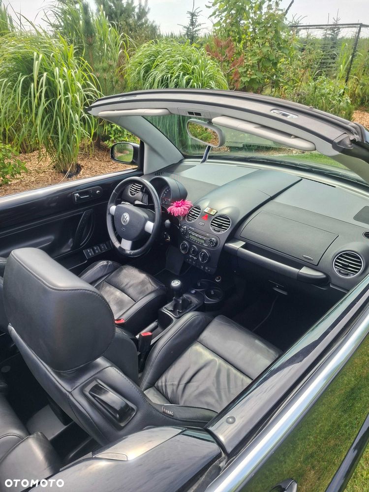 Volkswagen New Beetle - 7