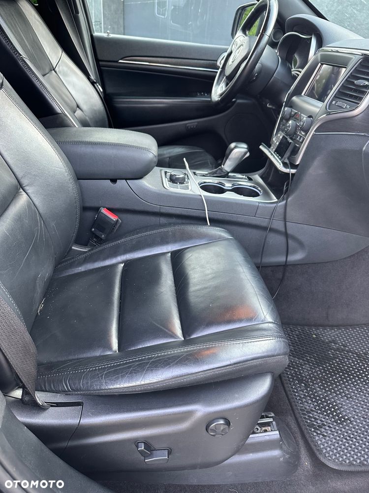 Jeep Grand Cherokee - 8