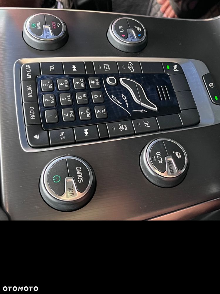 Volvo V40 D3 Momentum - 13