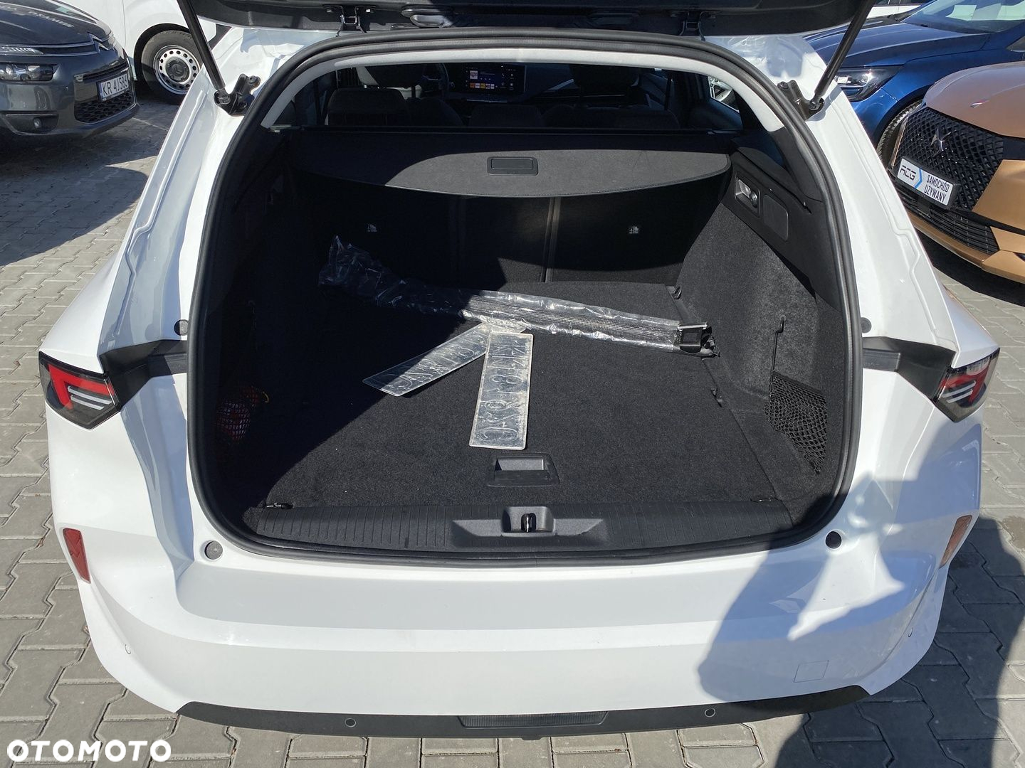 Opel Astra VI 1.2 T Edition S&S - 14
