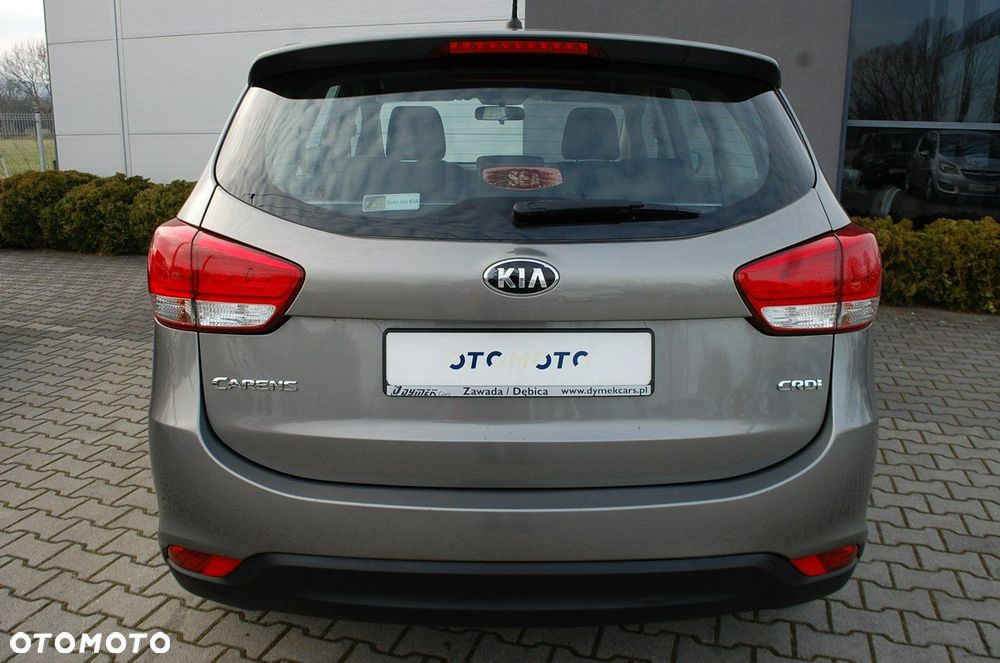 Kia Carens - 13