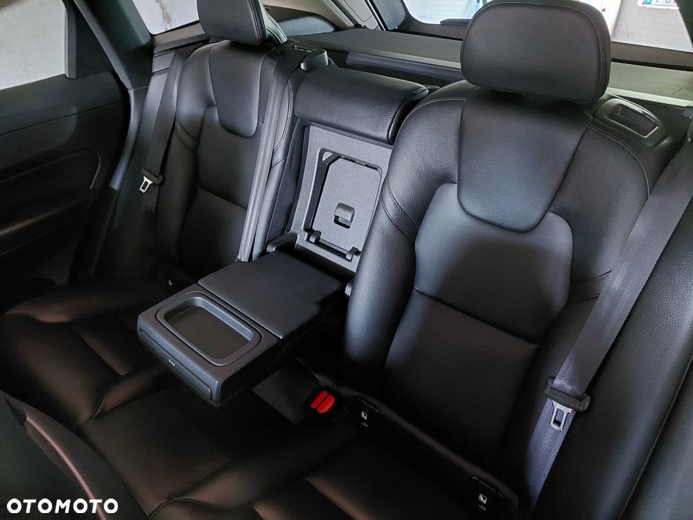 Volvo XC 60 D3 Momentum Pro - 9
