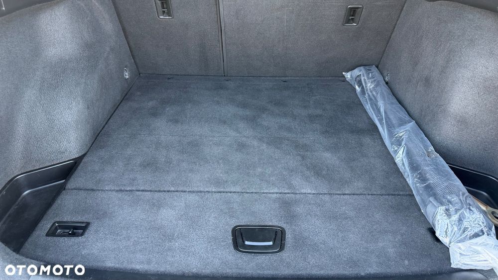 Chevrolet Cruze 1.7 LT - 27