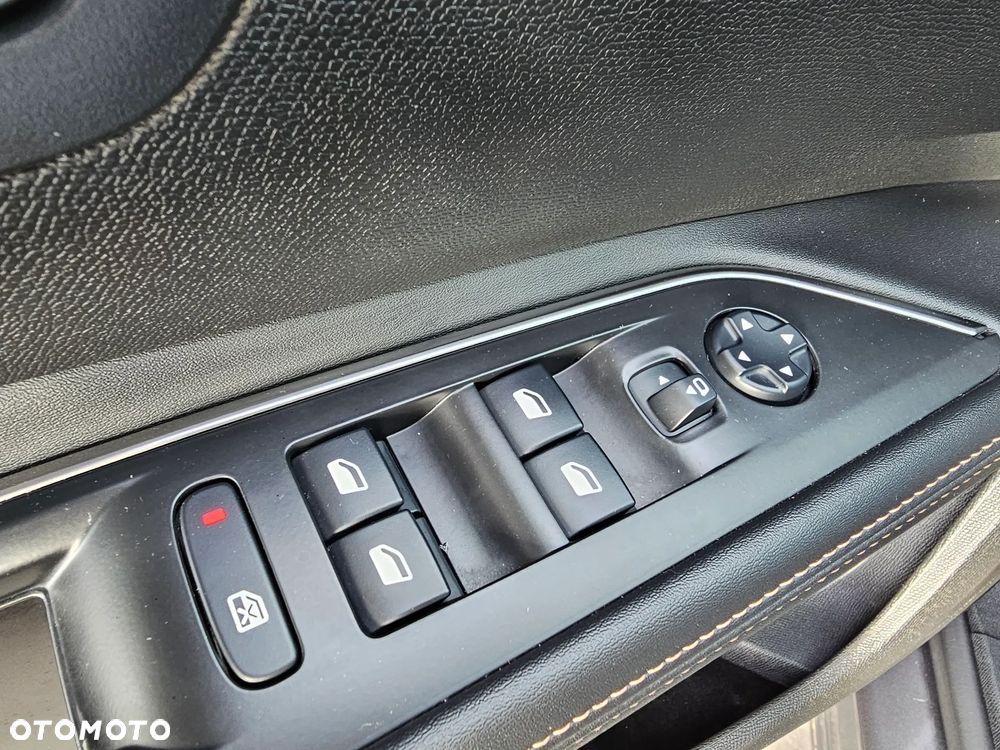 Peugeot 5008 1.2 PureTech GT S&S - 40