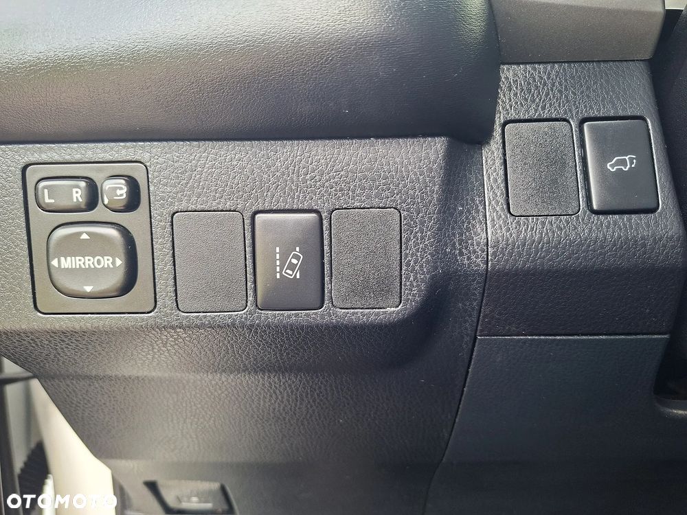 Toyota RAV4 - 22