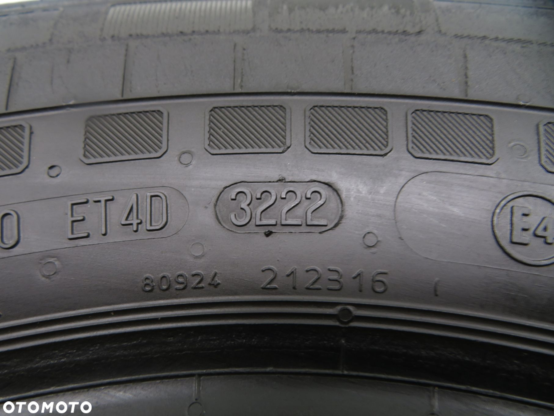 1x 235/65R16C OPONA CAŁOROCZNA Continental VancoFourSeason 2 115/113R - 3