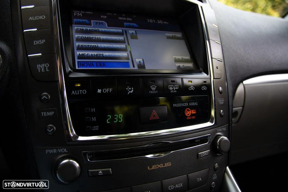 Lexus IS 200 d P.Executive 6G - 40