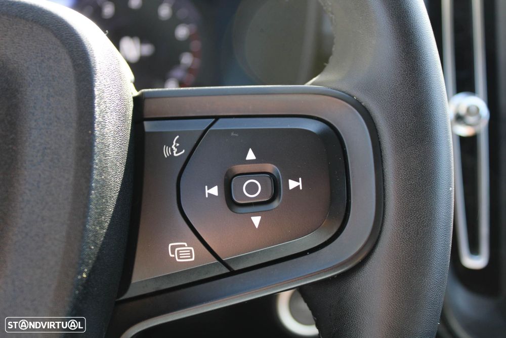 Volvo XC 40 1.5 T2 Momentum Core - 31