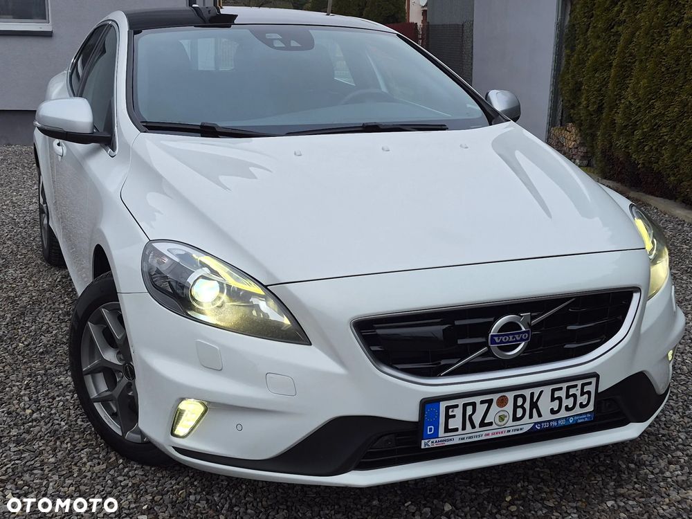 Volvo V40 D4 RDesign - 1