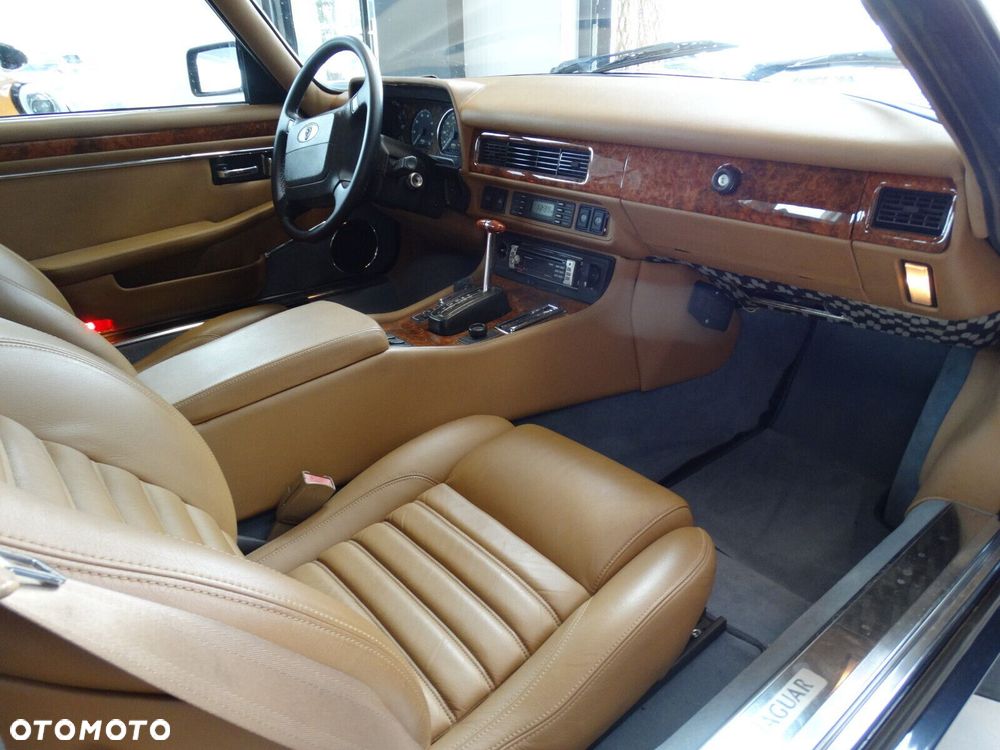 Jaguar XJS - 12