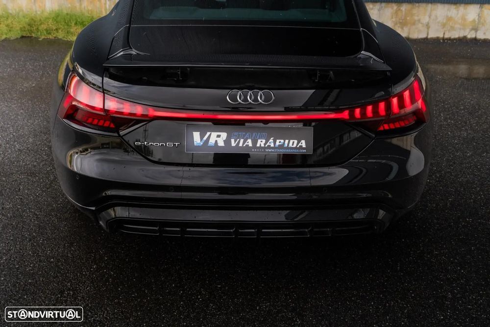 Audi e-tron GT quattro - 40
