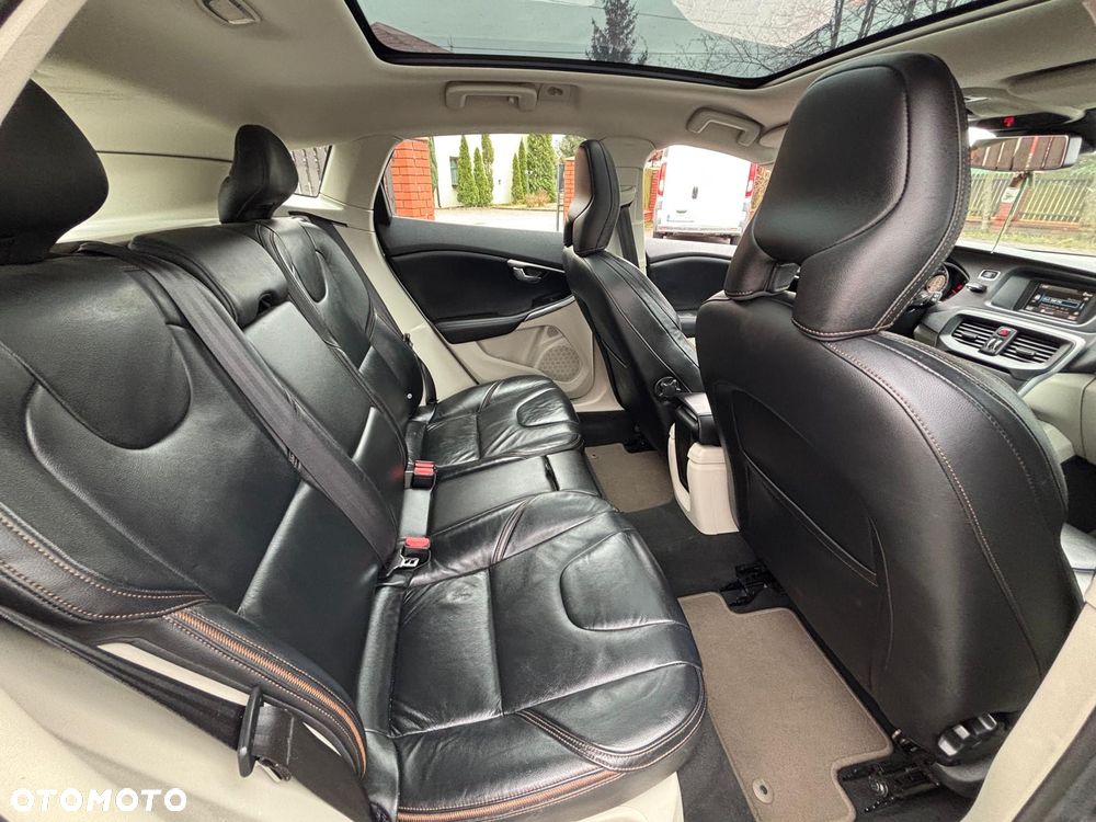 Volvo V40 D3 Ocean Race - 28