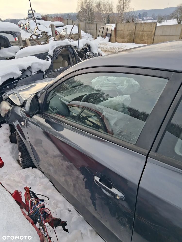 KIA CEED I HB 06- DRZWI LEWE 5K - 2