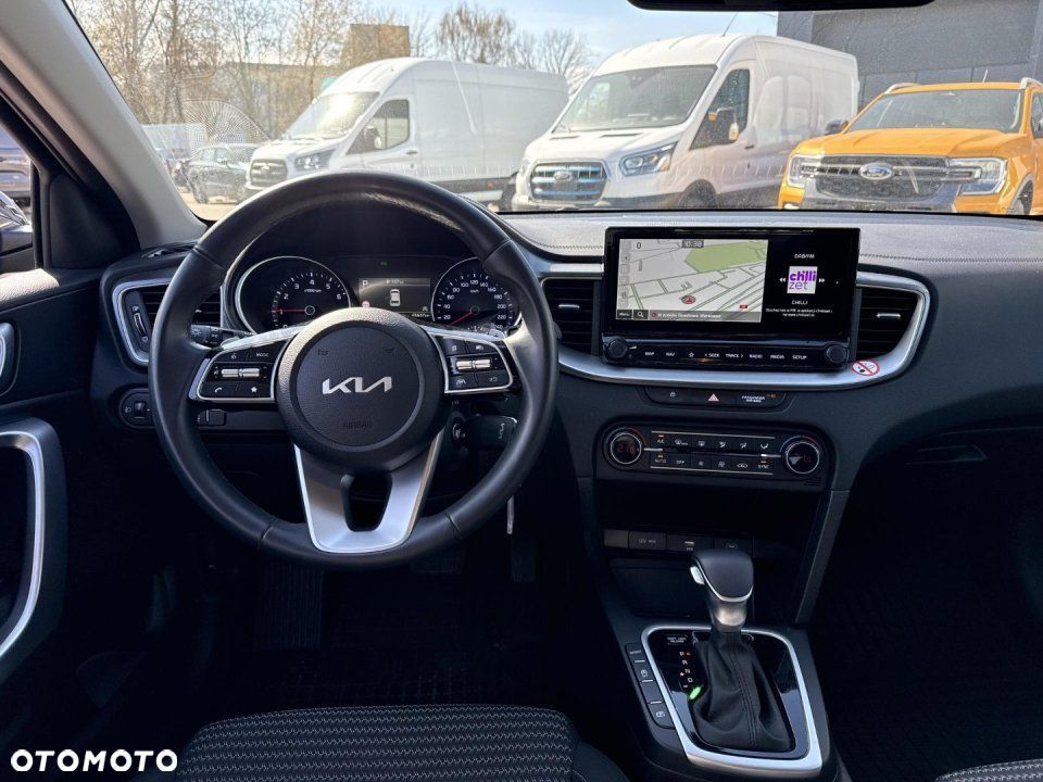 Kia Ceed - 12