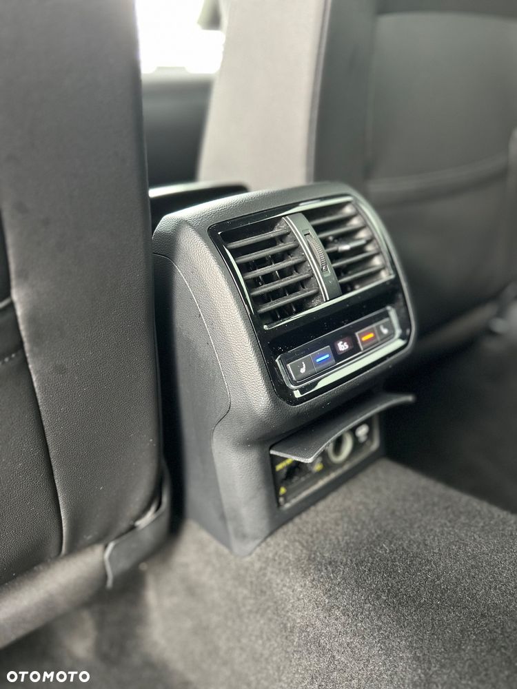 Volkswagen Arteon 2.0 TSI R-Line DSG - 31