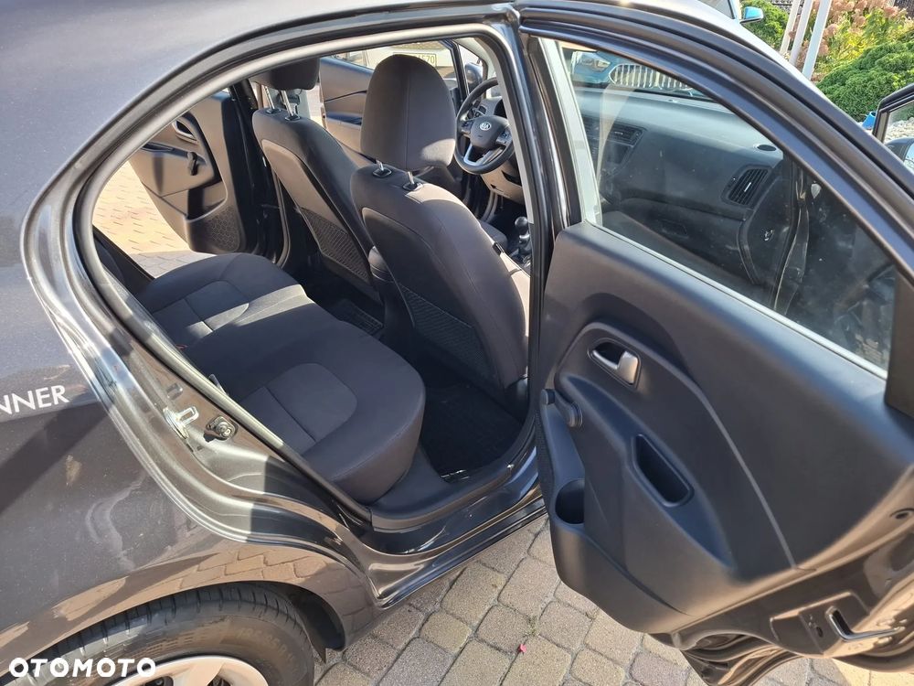 Kia Rio 1.2 Edition 7 - 13