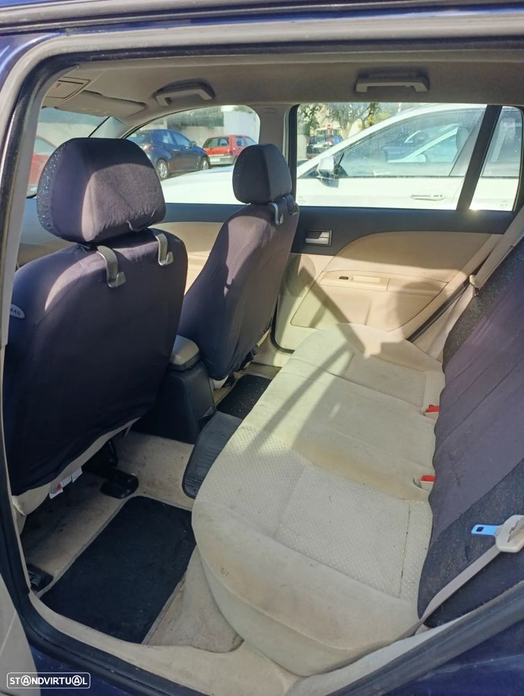 Ford Mondeo SW 2.0 TDCi Ghia - 19