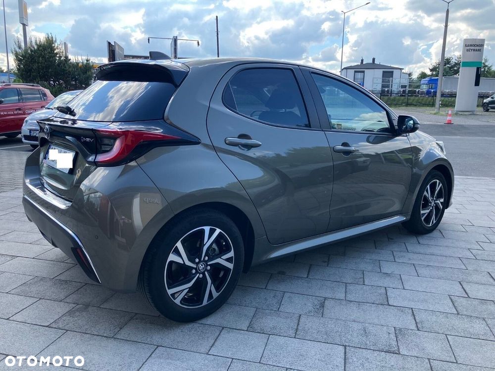 Toyota Yaris Hybrid 1.5 Selection Elegant - 10