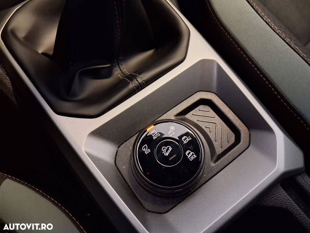 Dacia Duster TCe 130 4X4 MHEV Extreme - 8