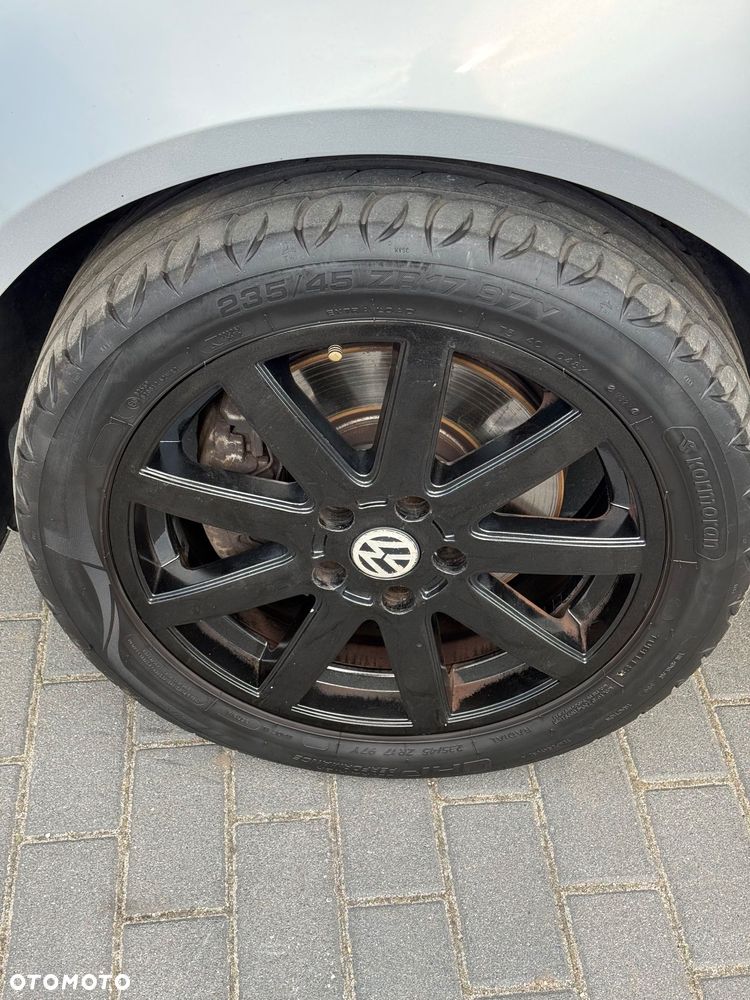 Volkswagen Passat - 10