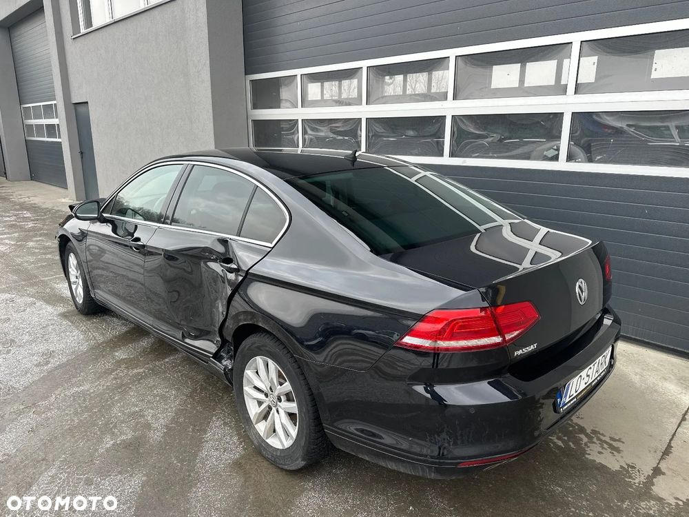 Volkswagen Passat 1.8 TSI BMT Comfortline - 8