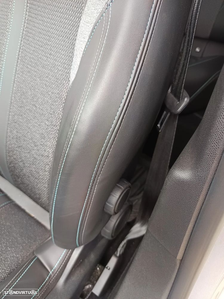 Peugeot 308 SW 1.5 BlueHDi Allure Pack - 24