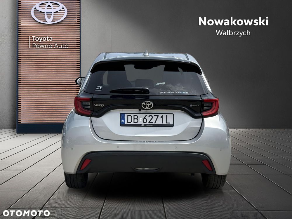 Toyota Yaris Hybrid 1.5 Style - 9