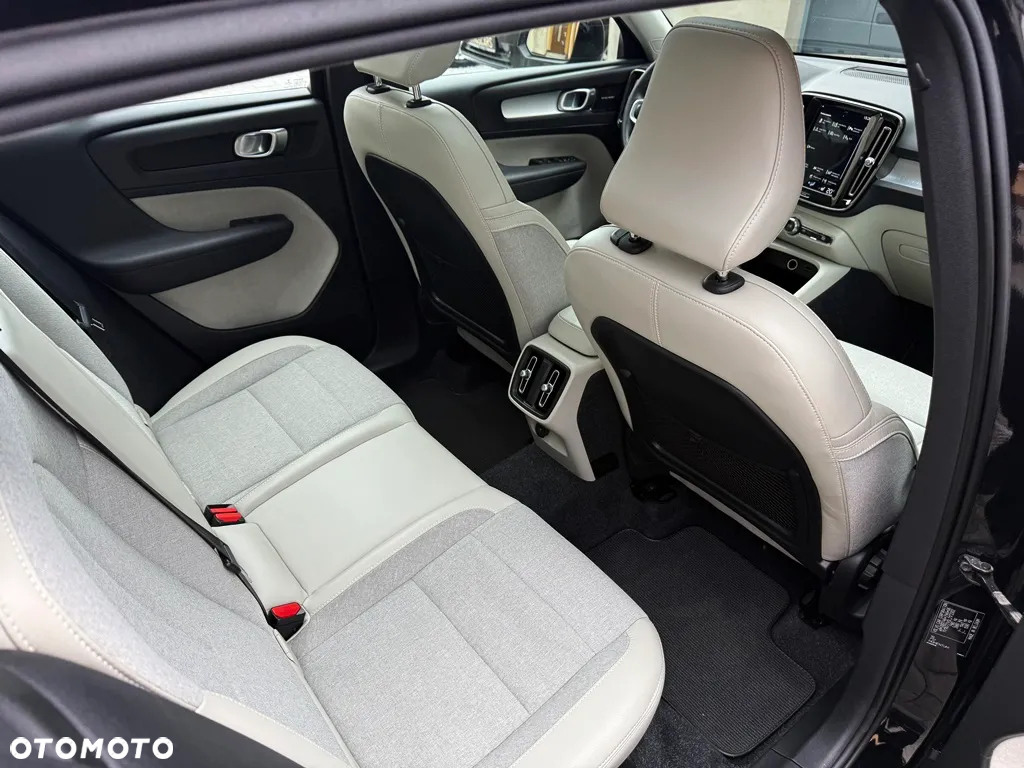 Volvo XC 40 - 37