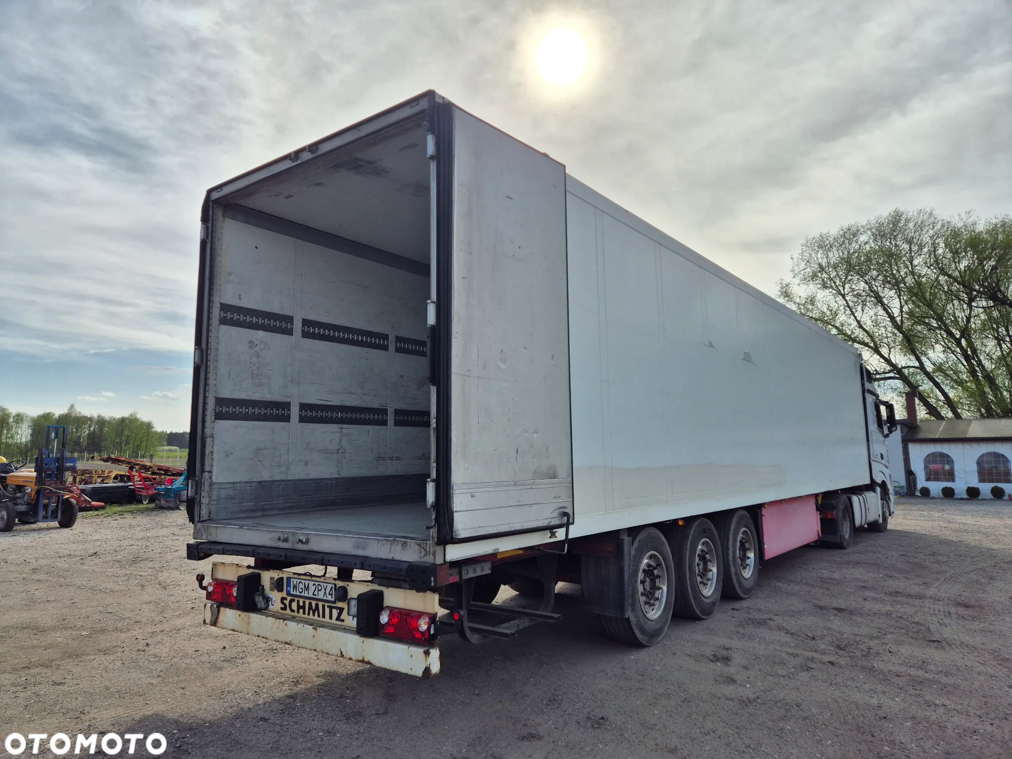 Schmitz Cargobull SKO 24 - 16