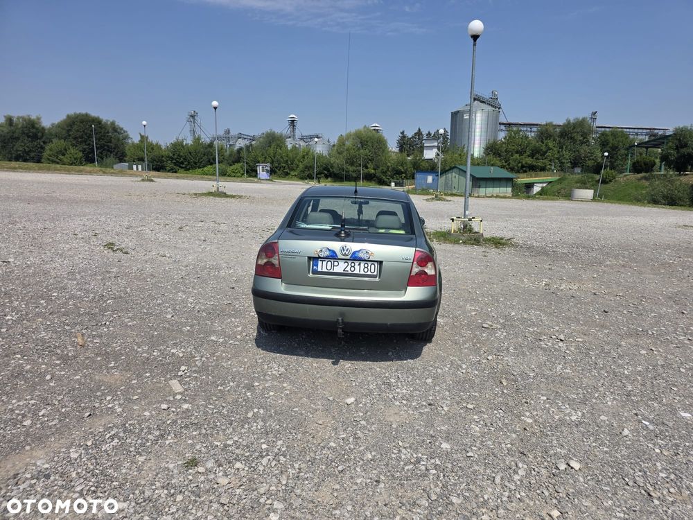 Volkswagen Passat - 6