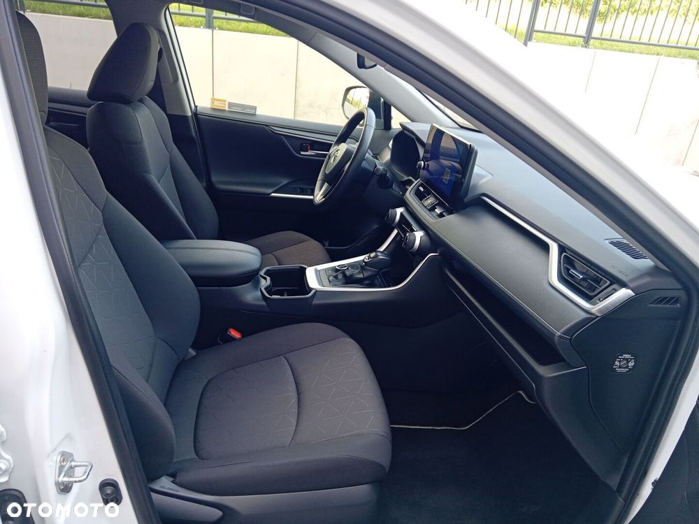Toyota RAV4 - 11