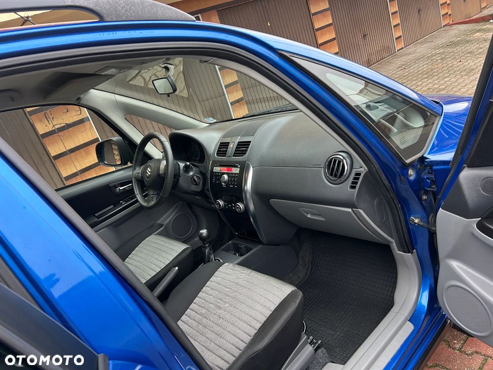 Suzuki SX4 - 12