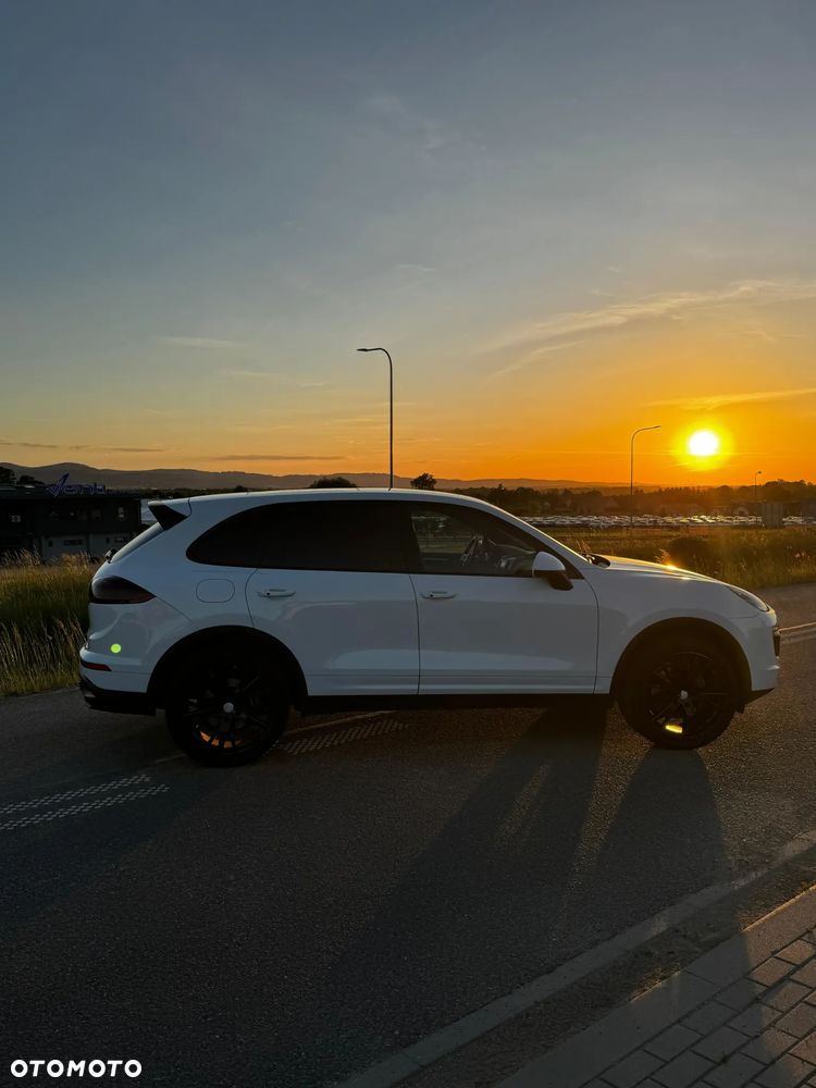 Porsche Cayenne Diesel Platinum Edition - 6