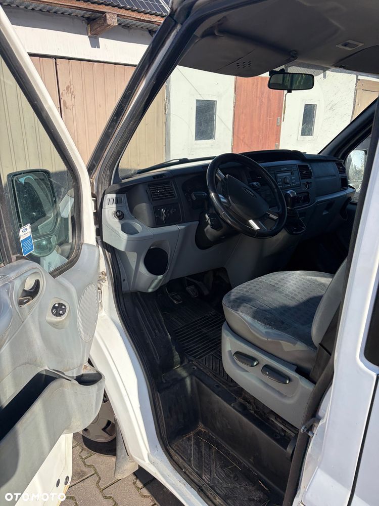 Ford Transit - 15