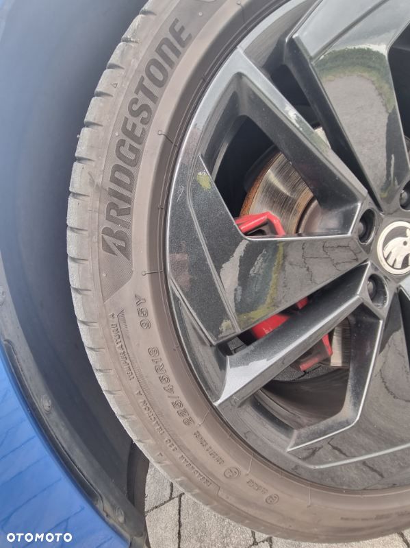 Skoda Octavia 2.0 TDI RS DSG - 9