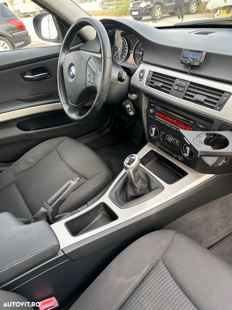 BMW Seria 3 320d DPF - 8