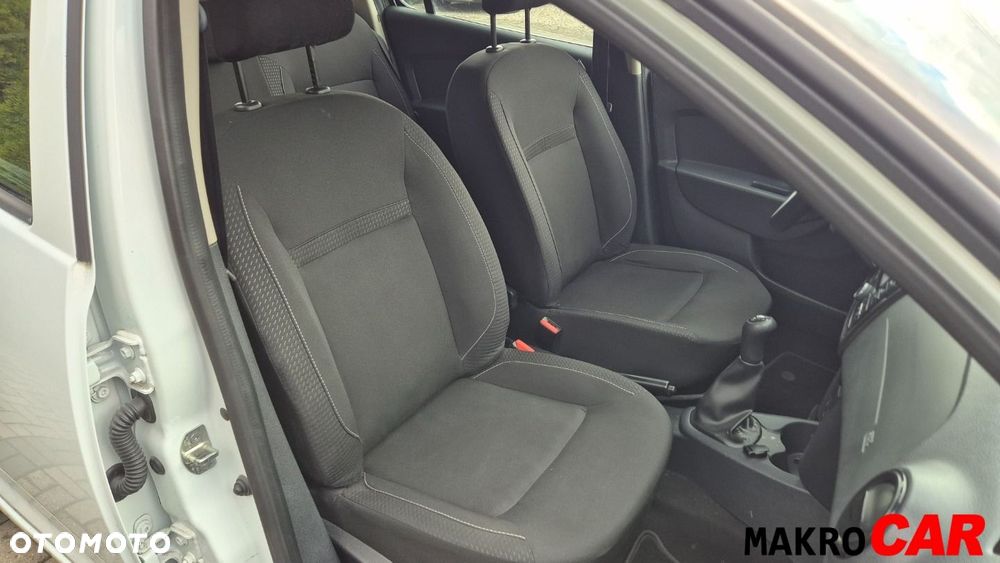 Dacia Sandero - 9