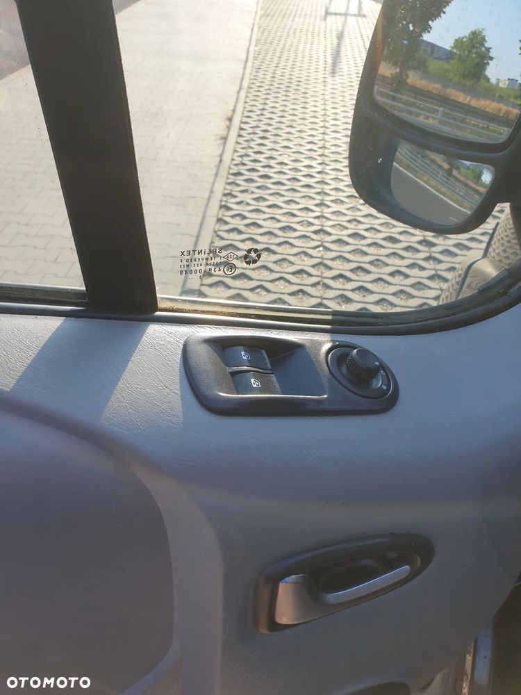 Opel vivaro - 7