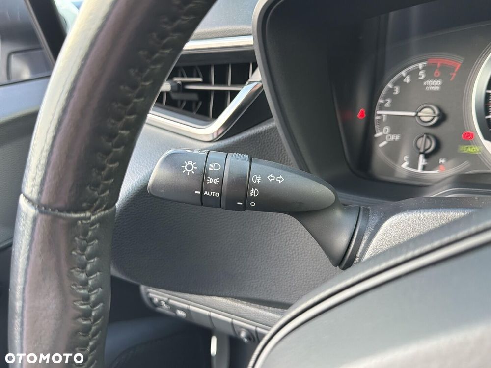 Toyota Corolla 1.8 Hybrid Active - 18